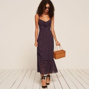 ISO Reformation Natalie Dress in Jordie Sz 4 or 6
